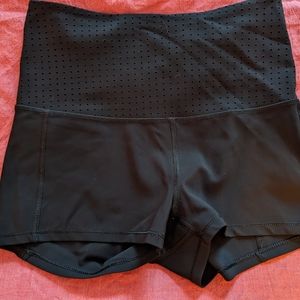 Lululemon surf shorts size 4